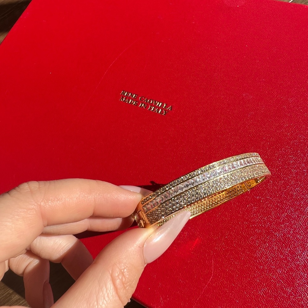 Gold Bangle Bracelet - Picture 5 of 8